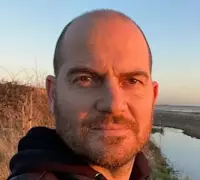 Tim Tavender